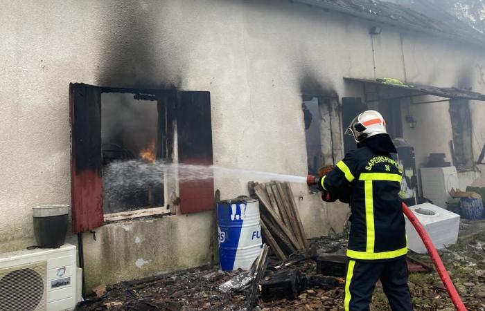 der Sohn in Untersuchungshaft nach dem Brand in Saint-Maur