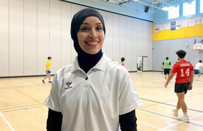 Um ihren Sport weiterzuentwickeln, nehmen Handballfans in Acadia die Dinge selbst in die Hand