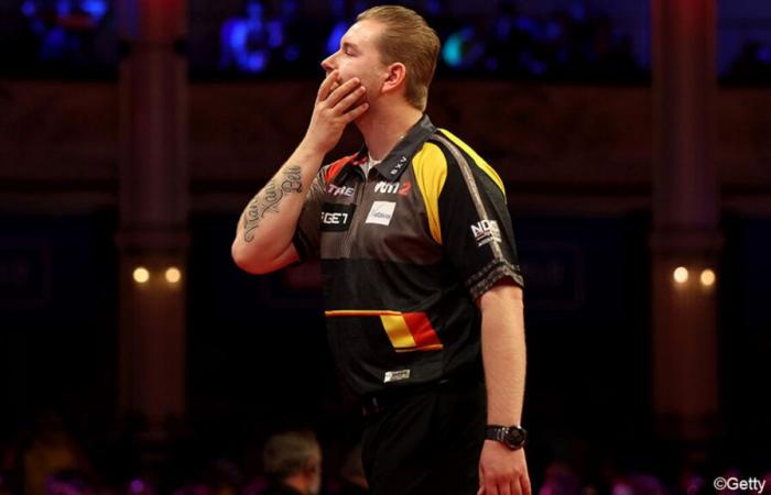 De Decker erholt sich beim Grand Slam of Darts, Van den Bergh kann gegen Littler nur ein Leg retten