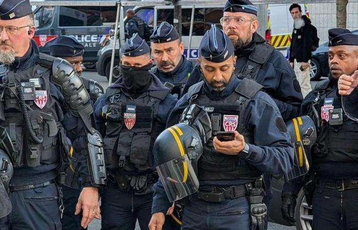 Insgesamt 4.000 Polizisten und Gendarmen waren am Donnerstag für das „Hochrisiko“-Spiel Frankreich-Israel im Einsatz – rts.ch