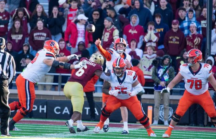 Donovan Ezeiruaku, BC-Pass-Rush stört SU mit 6-Punkte-Niederlage