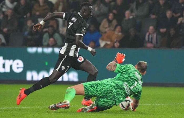 Angers hat das Comeback von Barça egalisiert!