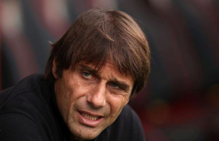 Napoli-Trainer Antonio Conte tobt über den „skandalösen“ Elfmeter von Inter Mailand