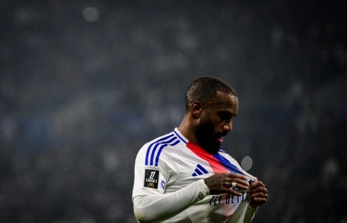 Lacazette macht sich Gedanken über seine Zukunft bei OL