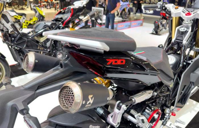 Straße: Italjet Dragster 700 Twin, der mit Abstand monströseste MotoGP-Roller auf dem Markt, wird in Mailand enthüllt!