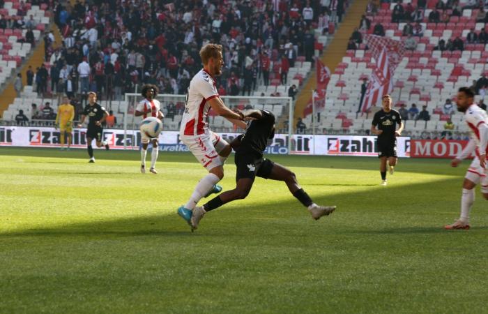 Net Global Sivasspor könnte mit einer 5-Mann-Verteidigung herauskommen