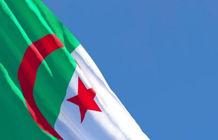 Algerien greift Marokko und Frankreich an