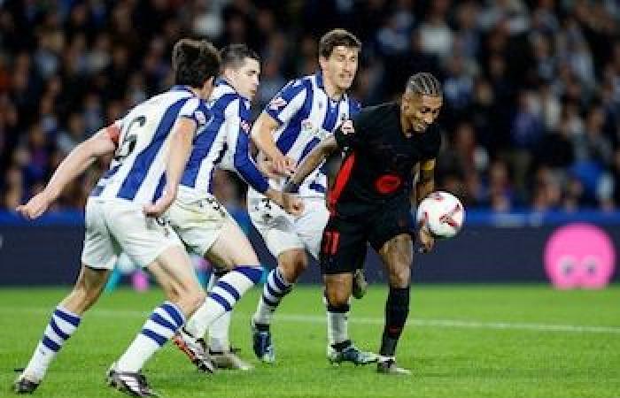 Wer ist Sheraldo Becker, der Spieler von Real Sociedad, der der guten Serie des FC Barcelona ein Ende gesetzt hat?