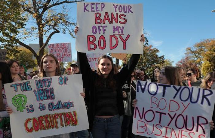 In Washington demonstrieren Hunderte Frauen, um nach der Wahl von Donald Trump das Recht auf Abtreibung zu verteidigen