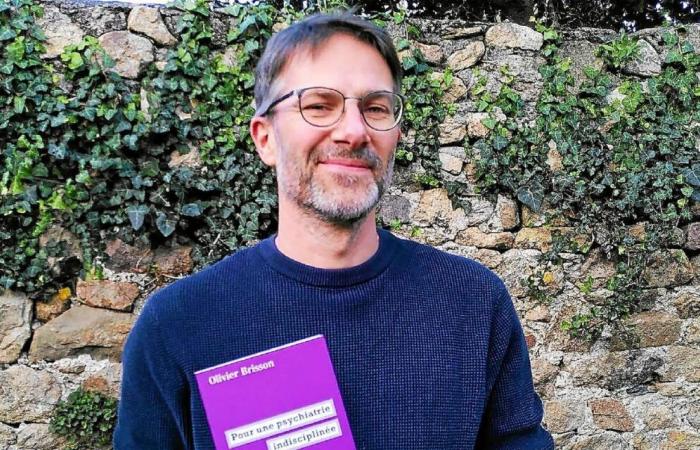 In Saint-Pol-de-Léon organisiert Livres in Room ein Treffen mit dem Psychomotoriktherapeuten Olivier Brisson