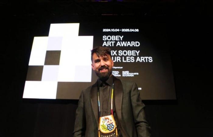 Der Aamjiwnaang First Nation-Künstler Nico Williams gewann am Samstag den Sobey Arts Award