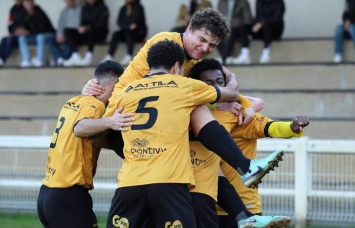 Stade Pontivyen besiegt Brest und belegt den ersten Platz