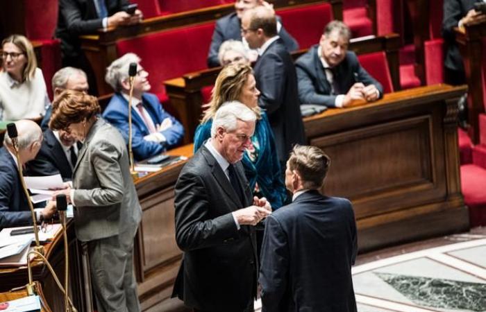 In der Nationalversammlung wurde Michel Barnier durch die Jeder-für-sich-Strategien von Gabriel Attal und Laurent Wauquiez geschwächt