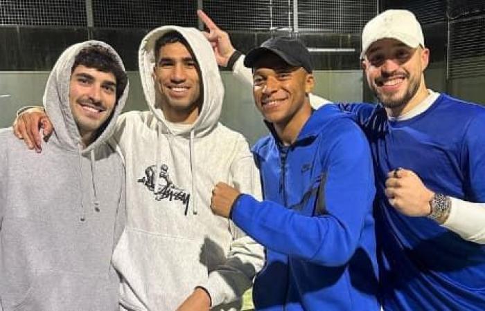 Padel, Videospiele … Da Mbappé nicht mit den Blues nach Clairefontaine gerufen wird, nutzt er den Waffenstillstand in Paris aus