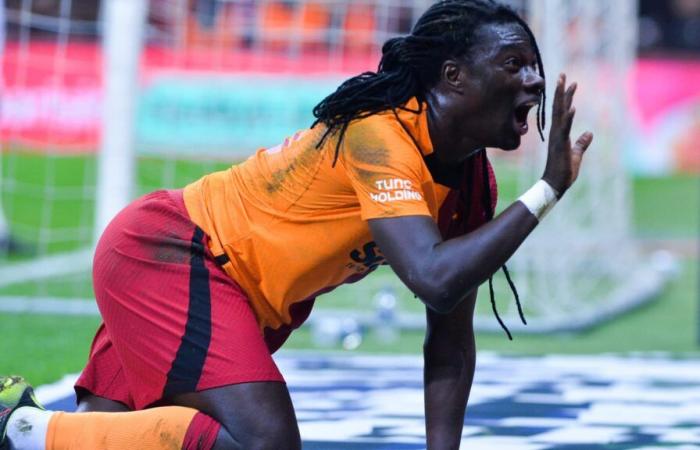 Der ehemalige OL- und ASSE-Spieler Bafétimbi Gomis gibt am Rande des Derbys seinen Rücktritt bekannt