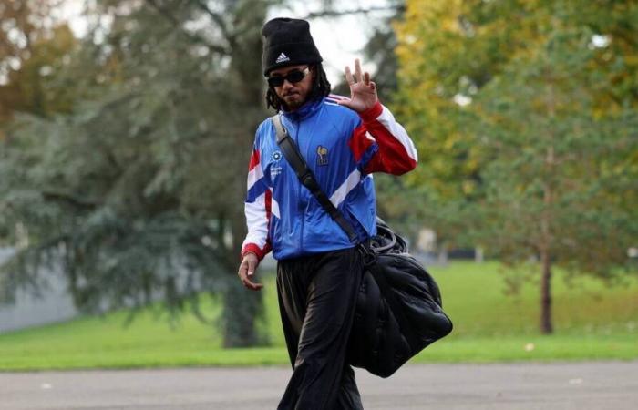 IN BILDERN. Jules Koundé im Trainingsanzug, Ibrahima Konaté elegant … Der Look des Blues in Clairefontaine