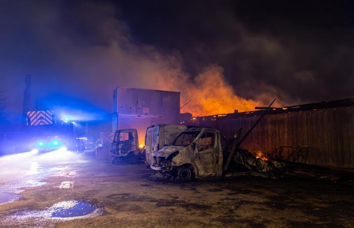 Verheerender Brand im Weihnachtsdorf Barcarès: Der Weihnachtsmarkt wurde vor seiner Eröffnung teilweise zerstört