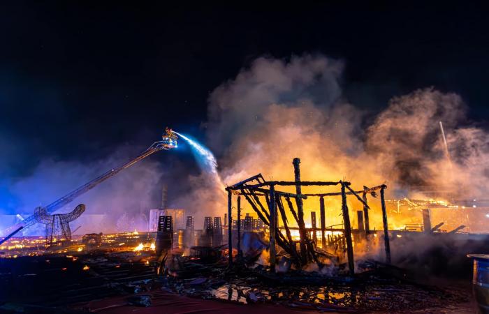 Verheerender Brand im Weihnachtsdorf Barcarès: Der Weihnachtsmarkt wurde vor seiner Eröffnung teilweise zerstört