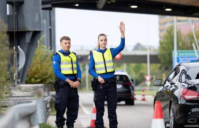 Die Zahl der Grenzgänger in der Westschweiz explodiert im Vergleich zum Rest des Landes – rts.ch