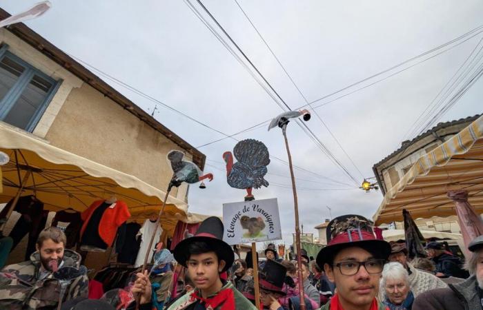 Dordogne: Eine menschliche Flut stürmte die Varaignes Turkey Fair (Video)