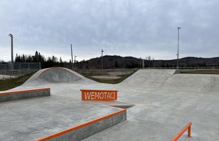 Ein Skatepark in Wemotaci | Eine Lehrerin und ihr ehrgeiziges Projekt