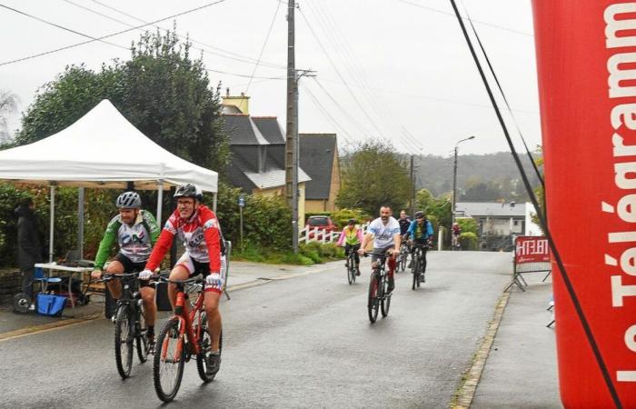 In Loperhet wurde mit 920 Überquerungen ein Rekord für die Loperhethon-Radsport-Challenge gebrochen