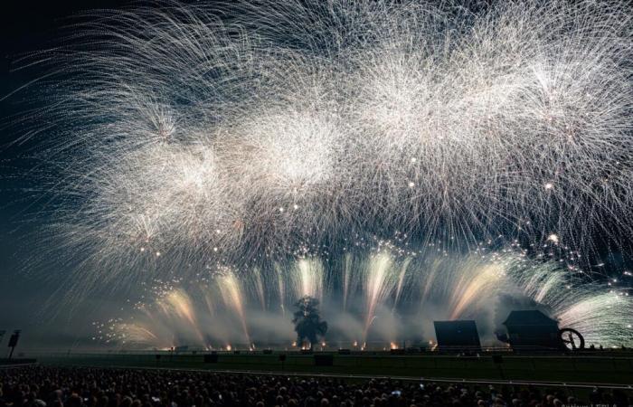 Ein atemberaubender Pyrotechnik-Wettbewerb in der Oise, die Kasse hat gerade eröffnet