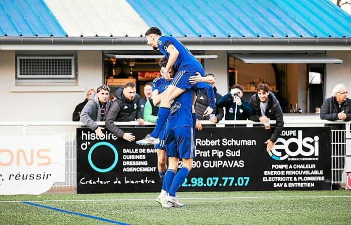 Völlig verrückte letzte Spielminuten auf den Amateurfußballplätzen in der Bretagne an diesem Wochenende