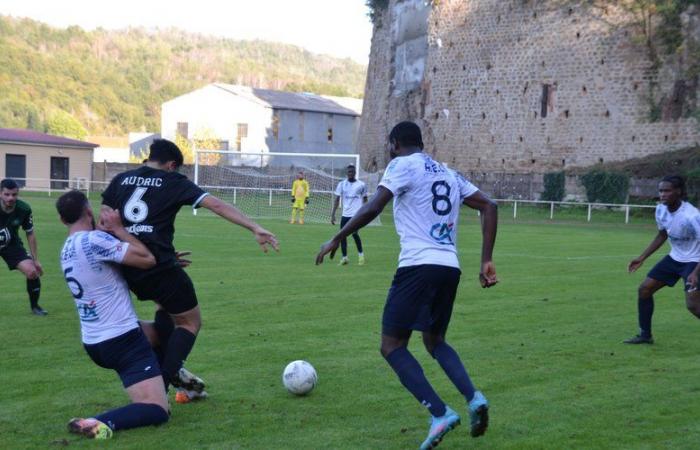 Aubin. Das Wimpelteam gewinnt in Cahors und rückt in der Rangliste nach oben