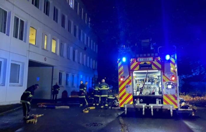 Etwa fünfzehn junge Menschen wurden nach dem Brand in ihrem Haus in der Rue d’Esquermes in Lille untergebracht