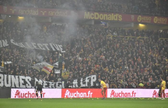 Fanverbände kommunizieren nach der Operation während des RC Lens-Nantes