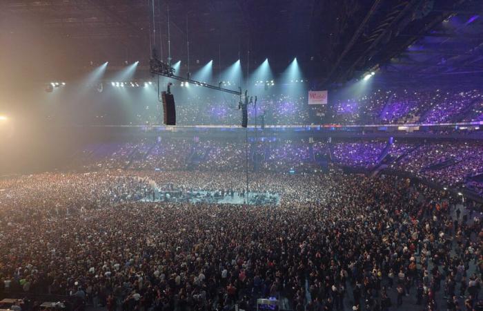 Robbie Williams bei einem Konzert in der Paris La Défense Arena im Juli 2025