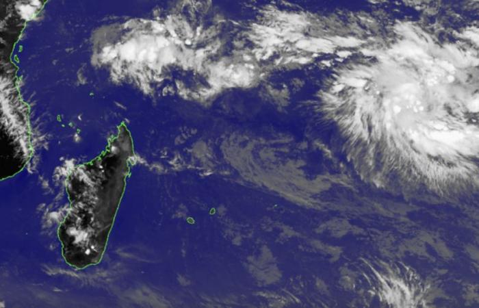 Die tropische Störung 2.490 km von der Insel La Réunion entfernt stellt keine Bedrohung für bewohnte Gebiete dar