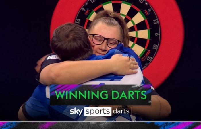 Grand Slam of Darts 2024: James Wade und Rob Cross sichern sich die Plätze im Achtelfinale, während Beau Greaves den Sieg holt | Darts-Nachrichten