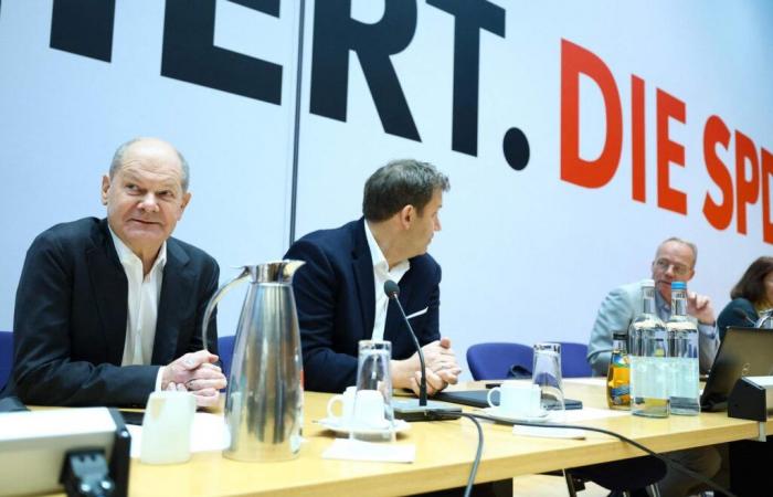 In Deutschland sei die Verabschiedung eines Bundeshaushalts für 2025 vor den für den 23. Februar angesetzten vorgezogenen Neuwahlen „nicht realistisch“, so der Finanzminister