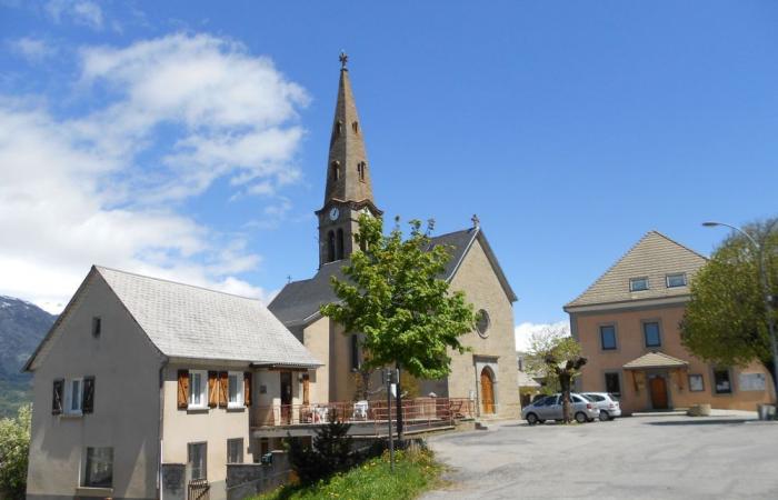 Zwei von der Heritage Foundation ausgewählte Kirchen in Lurs und Saint-Léger-les-Mélèzes