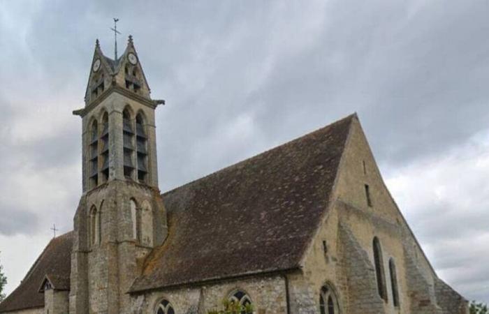 Mittelalterliche Gravuren, die vor den Arbeiten in einer Kirche in Seine-et-Marne ausgegraben wurden