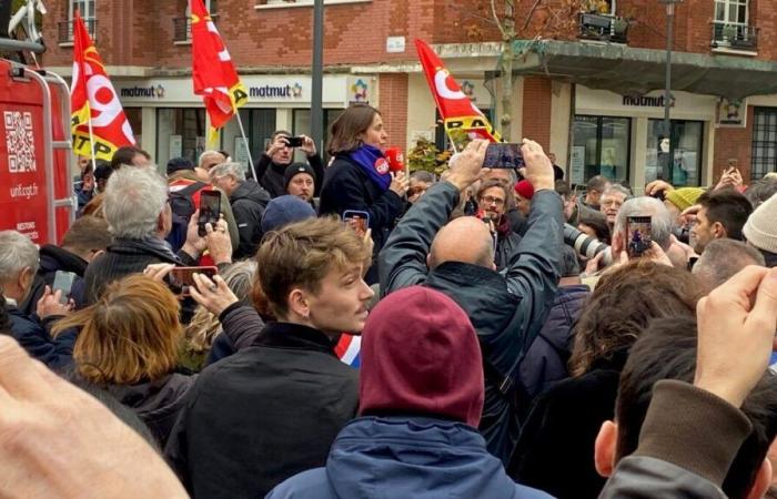 Öffnung der Pariser Busse für den Wettbewerb: Die ersten drei Lose wurden unter Protesten vergeben