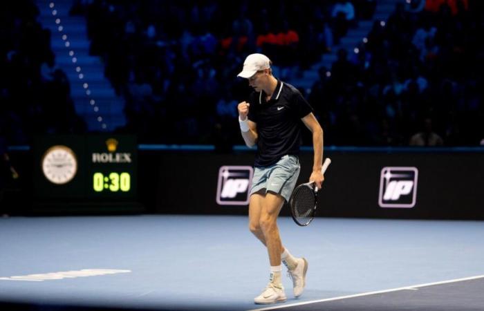 ATP Finals, Sinner-Fritz-Ergebnis 6-4 6-4: Jannik gewinnt in zwei Sätzen und steht im Halbfinale