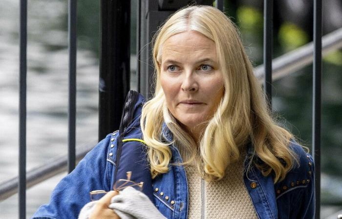 Mette-Marit aus Norwegen besucht ihren Sohn im Reha-Zentrum