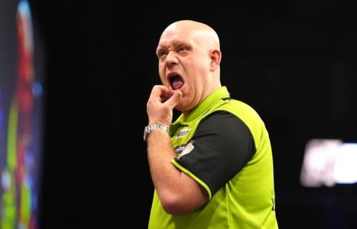 Michael van Gerwen scheidet beim Grand Slam aus, als Luke Littler beinahe den Neun-Darter trifft