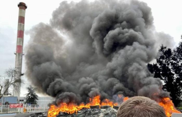 Mitarbeiter zögern, an ihren Arbeitsplatz bei Michelin Cholet zurückzukehren