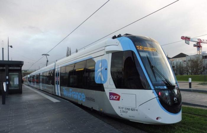 Neue Panne bei der Straßenbahn T12, Verkehr auf einem Teil der Strecke unterbrochen