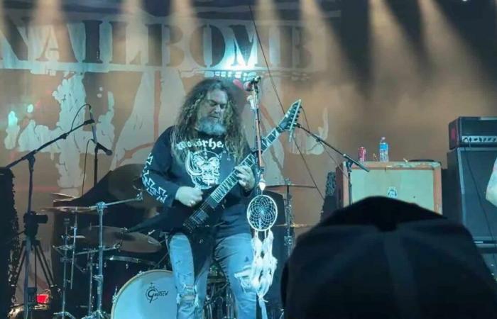 Nailbomb wird nach fast 30 Jahren Abwesenheit für ein einzigartiges Konzert wiedergeboren: Amateurvideos verfügbar