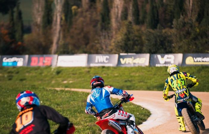 MotoGP-Netzwerkberichterstattung: Ein besonderer Gast auf der Rossi Ranch