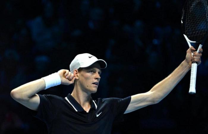 ATP Finals: Jannik Sinner bestätigt gegen Taylor Fritz und übernimmt die Führung in Gruppe A (Video)