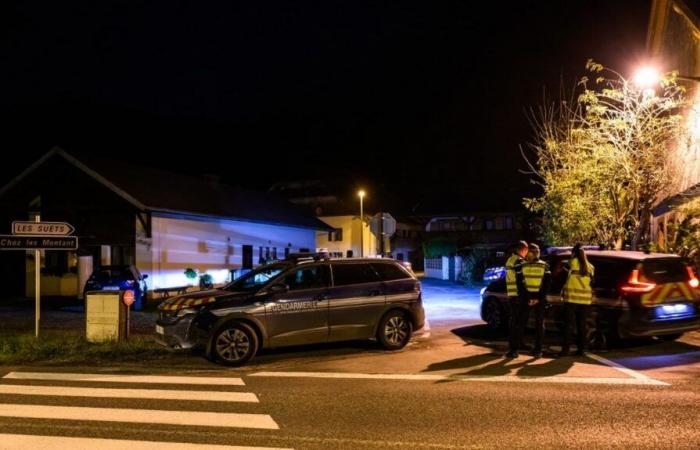 Mutter gesucht, Ermittlungen eingeleitet, Gemeinde unter Schock… Was wir über den dreifachen Kindsmord in Haute-Savoie wissen