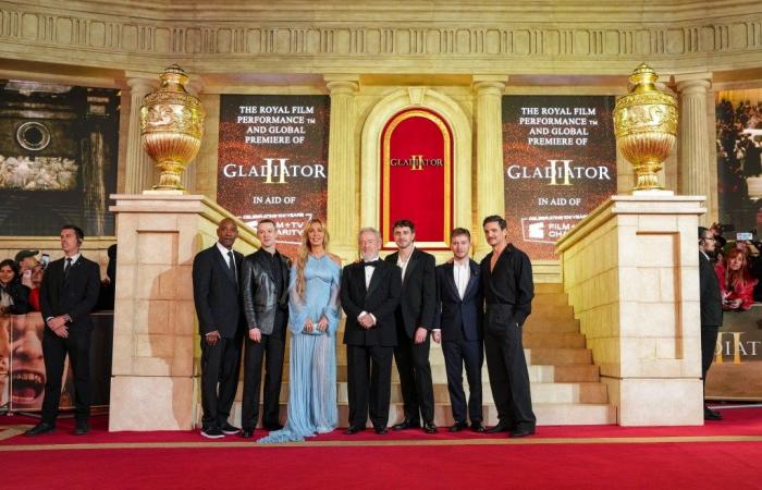 Paul Mescal, Connie Nielsen und Denzel Washington betraten den roten Teppich bei der London Royal-Premiere von „Gladiator II“ – Fotos