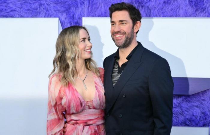 John Krasinski wurde laut „People“ zum sexiesten Mann der Welt im Jahr 2024 gewählt, Emily Blunt ist begeistert