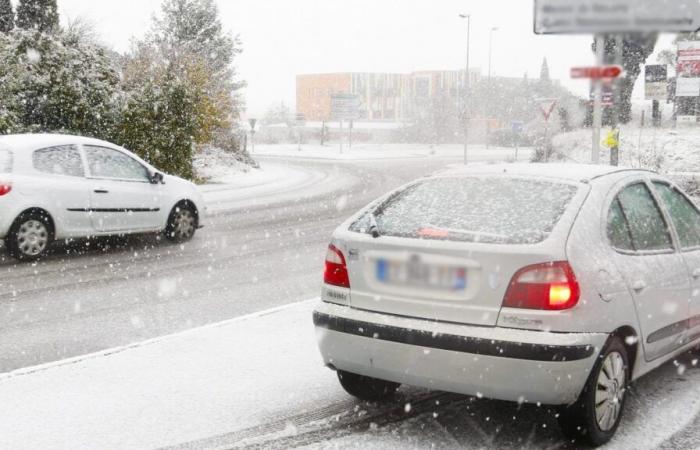 Schnee kommt in Frankreich an, die betroffenen Departements